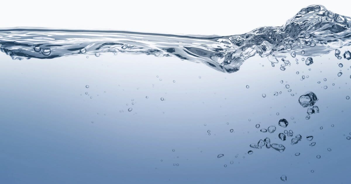 Cover: WATERlife BLUE Sparkling: Mallorca's Water Solution